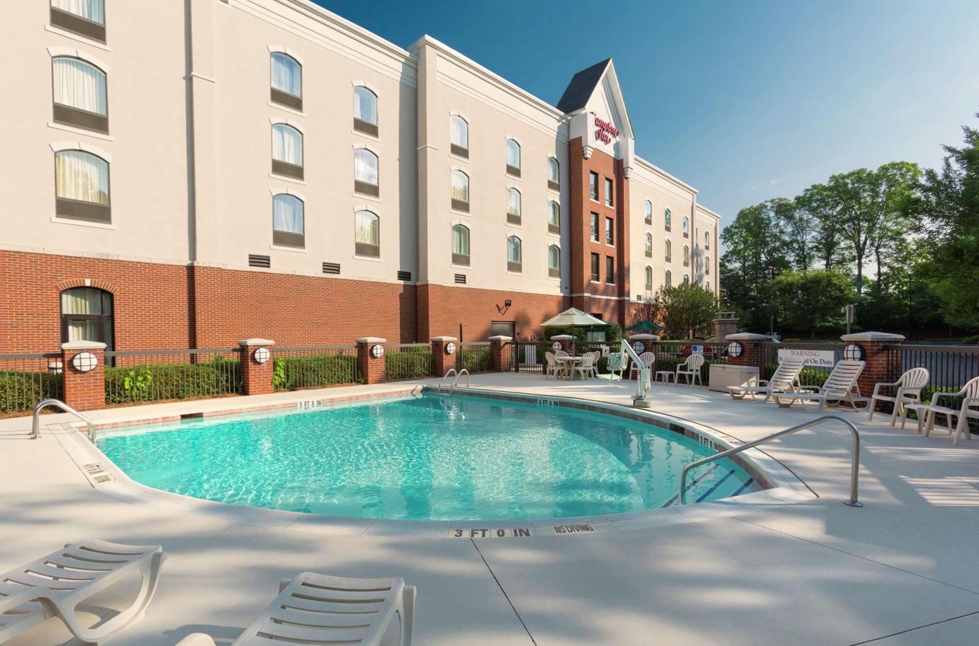 Hampton Inn Belmont At Montcross Exteriör bild