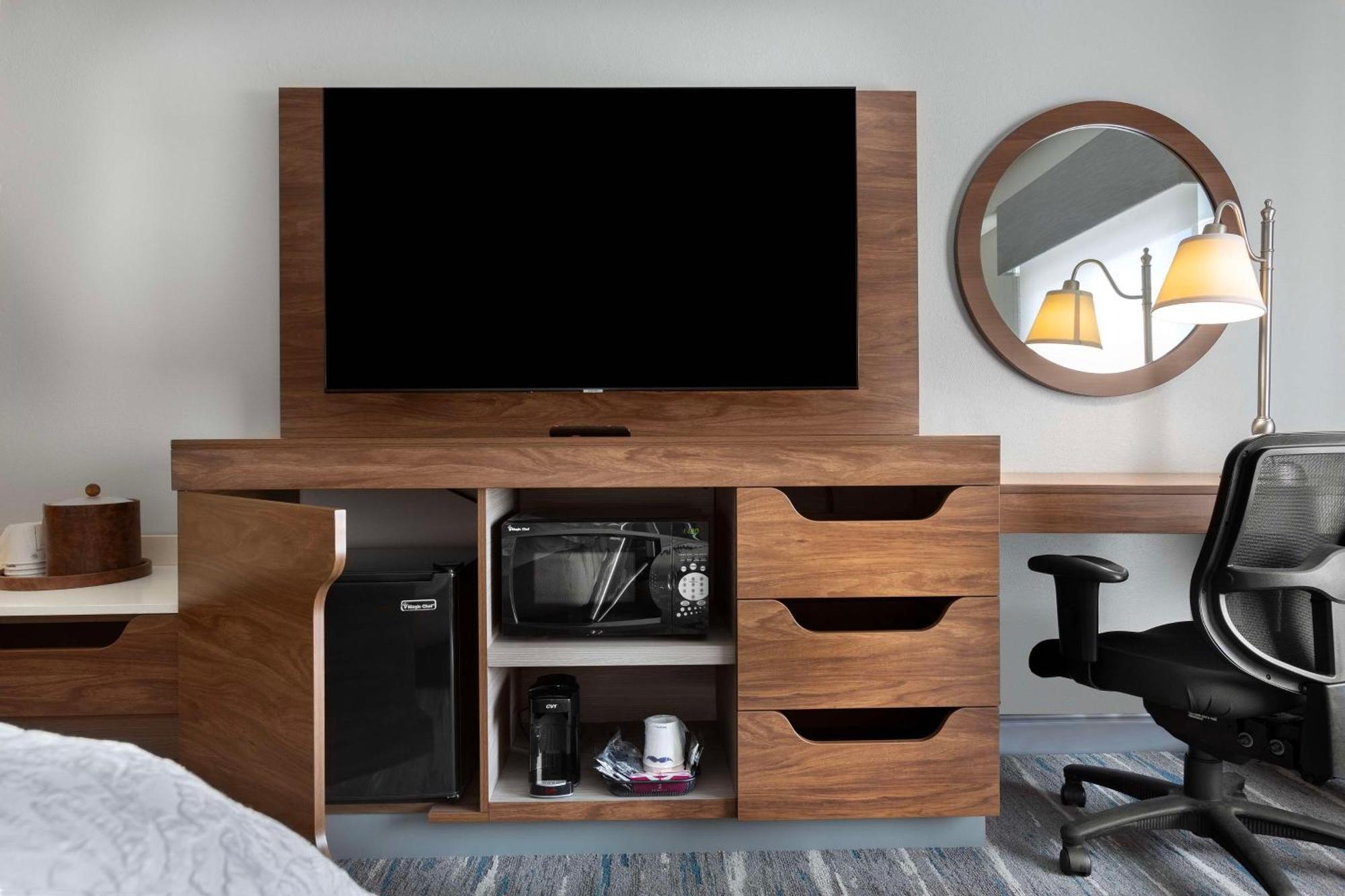 Hampton Inn Belmont At Montcross Exteriör bild
